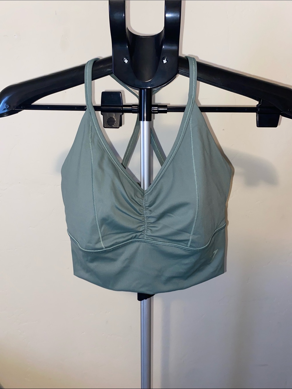 NWOT GYMSHARK GREEN SPORTS BRA SIZE SMALL